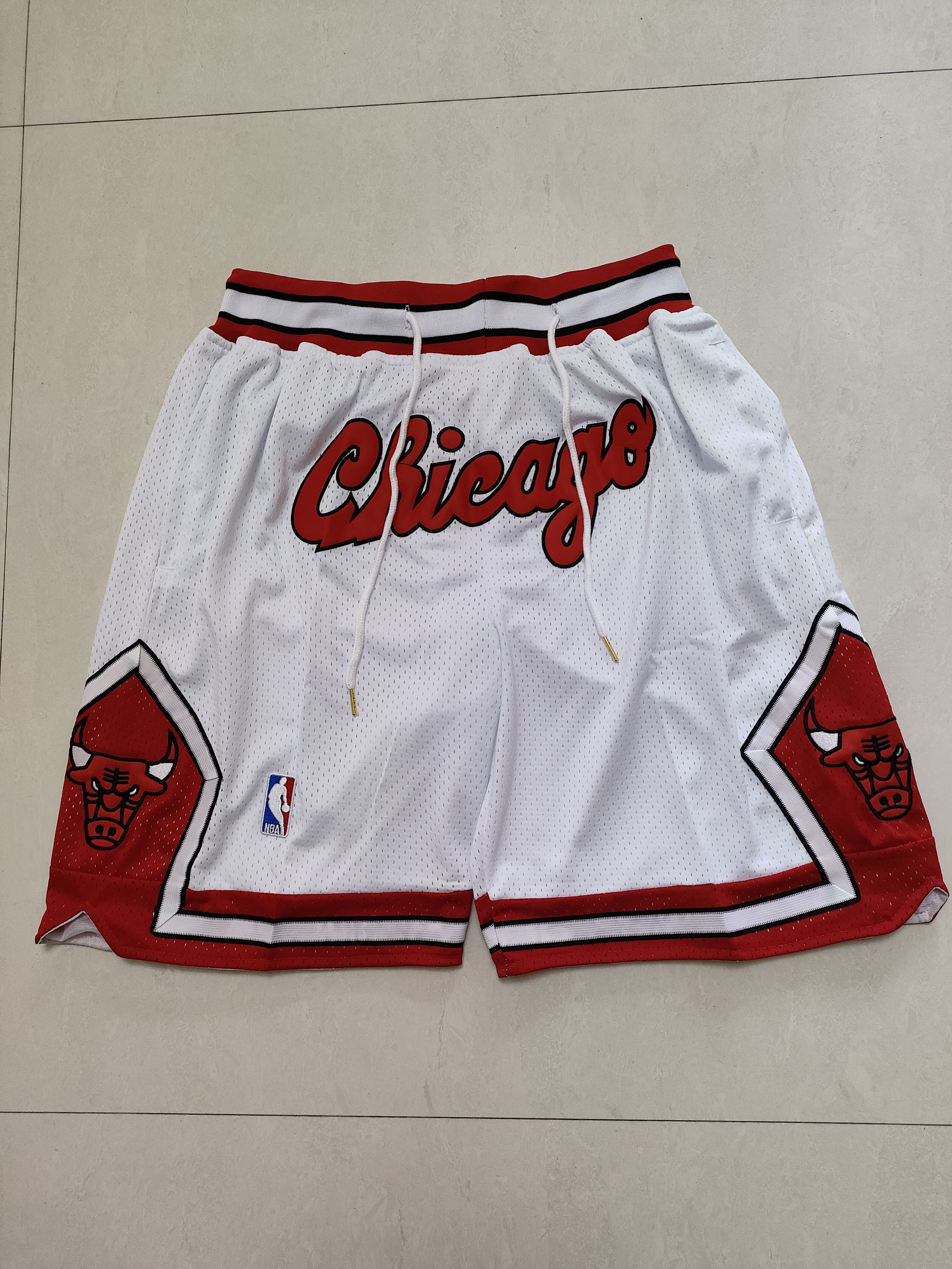 Men NBA Chicago Bulls White Shorts 20230218